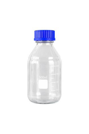 Laboratory Bottles With Blue Cap 500m